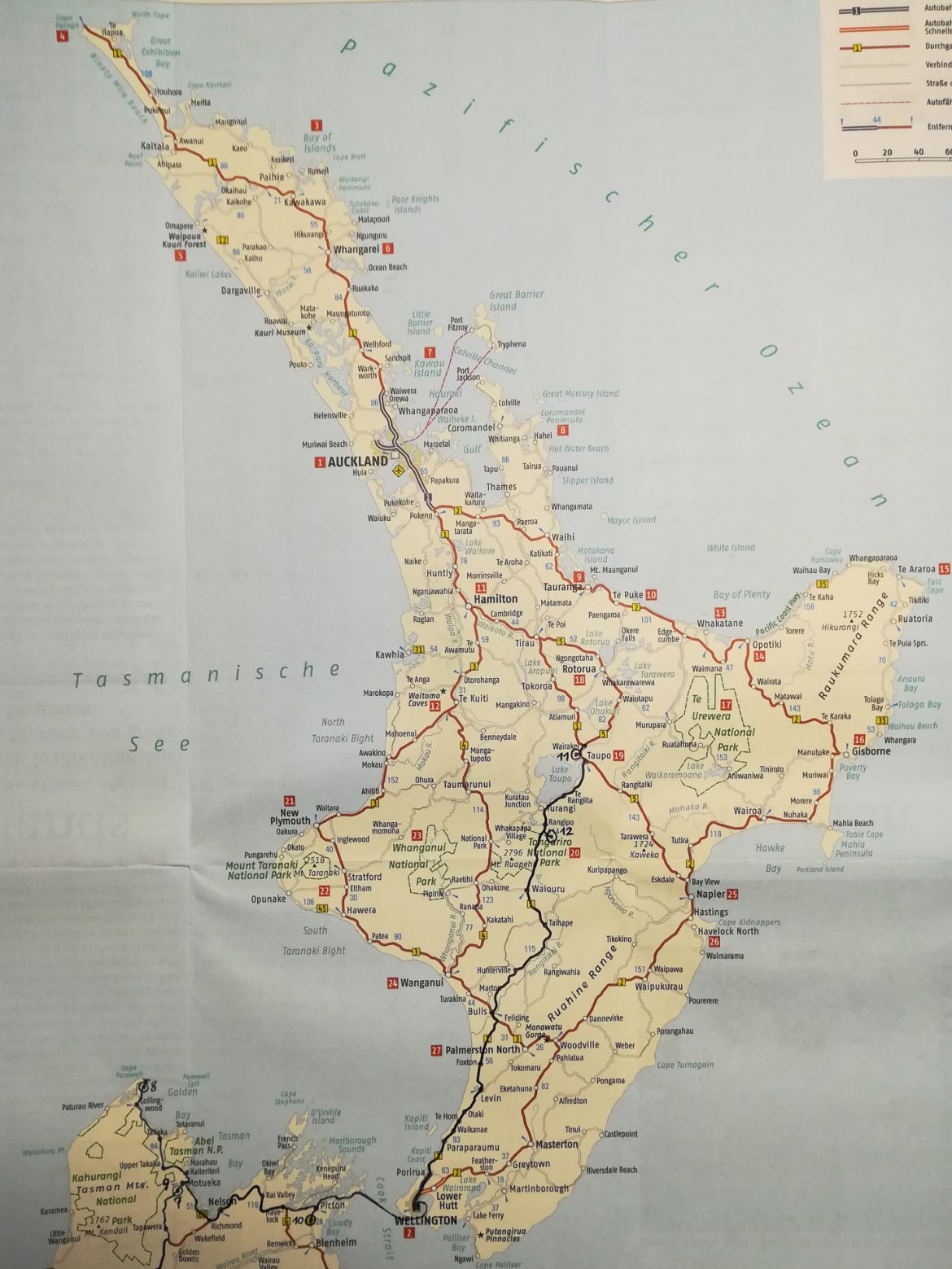 Eine Karte von Neuseeland mit unserer Route die bis zum Startpunkt des Tongariro Crossings führt.