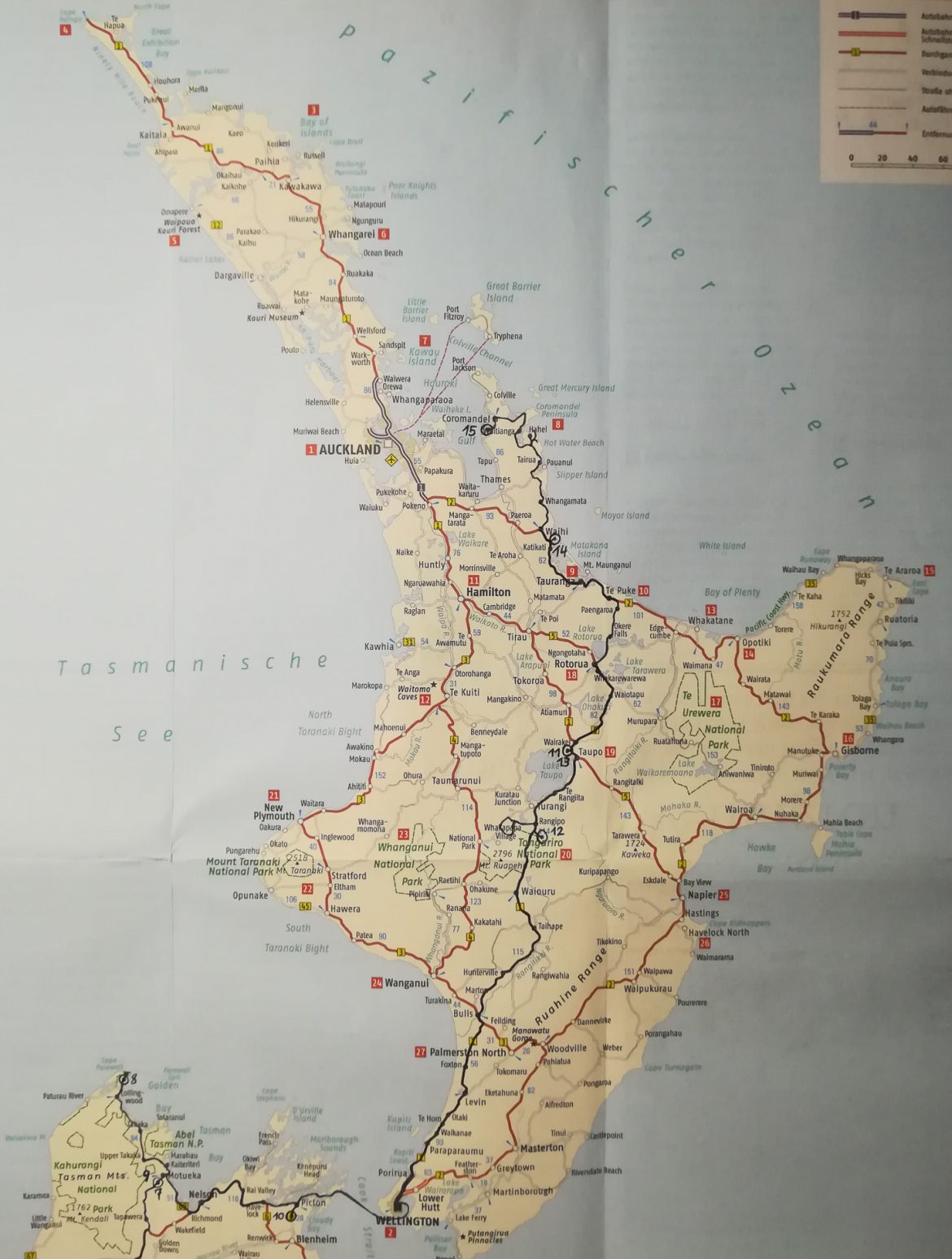 Eine Karte von Neuseeland mit unserer Route die nun bis nach hoch in die Coromandel Peninsula führt.