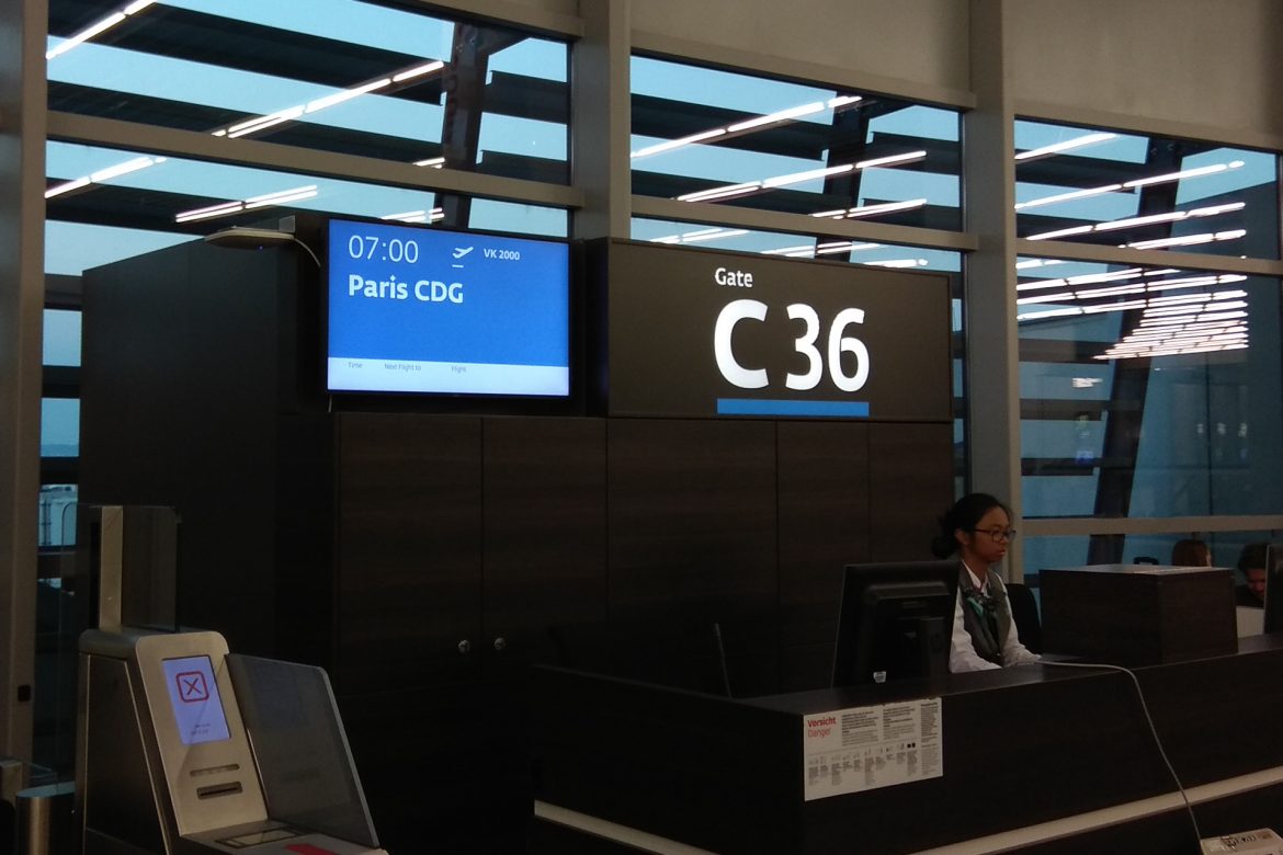 Das Gate über das wir den Flughafen Wien verlassen und unsere Reise nach Paris antreten werden.